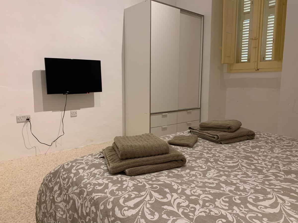 4 Bedroom Apartment In Sliema Near The Sea Εξωτερικό φωτογραφία